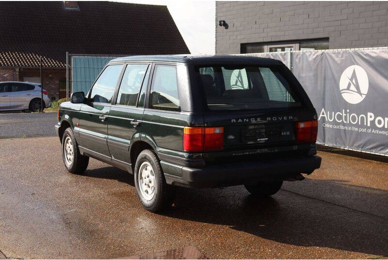 Land Rover Range Rover - سيارة دفع رباعي: صور 4 Land Rover Range Rover - سيارة دفع رباعي: صور 4