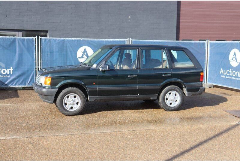 Land Rover Range Rover - سيارة دفع رباعي: صور 1 Land Rover Range Rover - سيارة دفع رباعي: صور 1