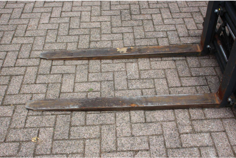 رافعة شوكية كهربائية Linde E20PHL-02: صور 11 رافعة شوكية كهربائية Linde E20PHL-02: صور 11