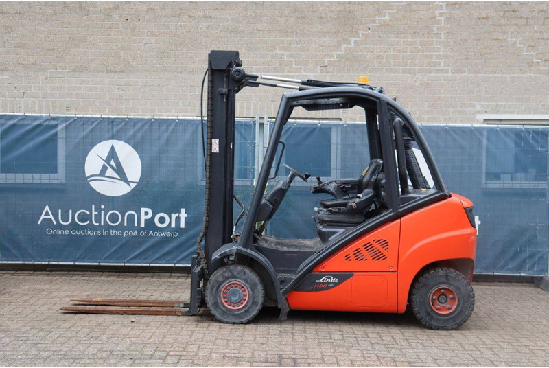 Linde H20D-02/600 - رافعة شوكية ديزل: صور 2 Linde H20D-02/600 - رافعة شوكية ديزل: صور 2