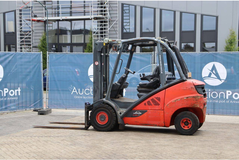 Linde H30D-02 - رافعة شوكية ديزل: صور 3 Linde H30D-02 - رافعة شوكية ديزل: صور 3