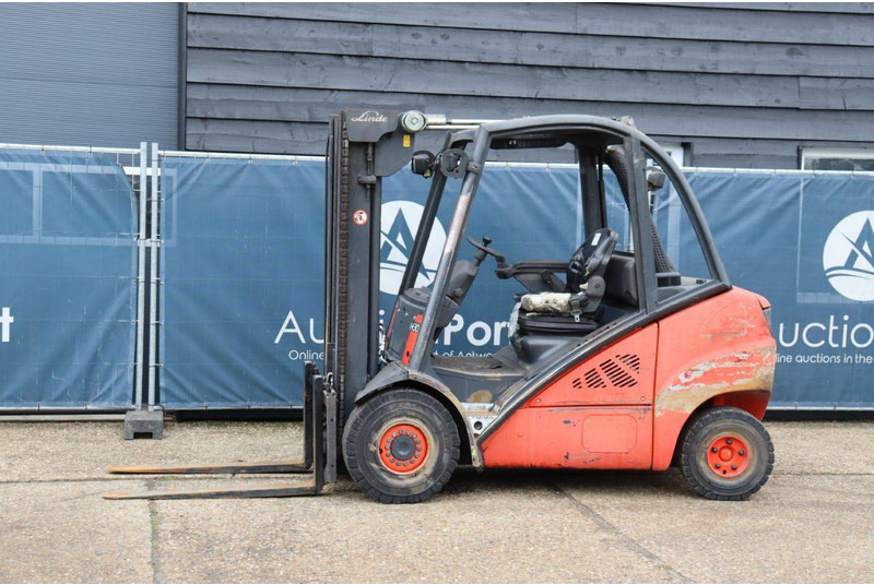 Linde H30D - رافعة شوكية ديزل: صور 1 Linde H30D - رافعة شوكية ديزل: صور 1