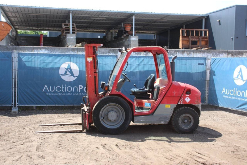 Manitou MSI 25 - رافعة شوكية ديزل: صور 1 Manitou MSI 25 - رافعة شوكية ديزل: صور 1