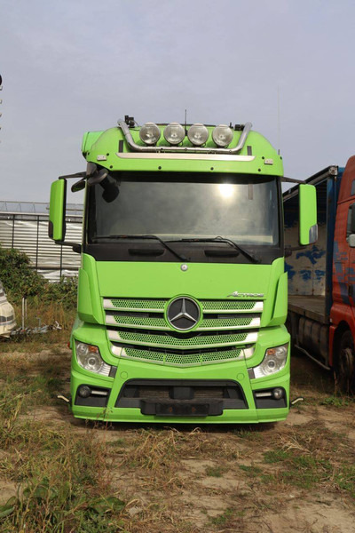 Mercedes-Benz Actros 2551 - شاحنات مسطحة: صور 5 Mercedes-Benz Actros 2551 - شاحنات مسطحة: صور 5