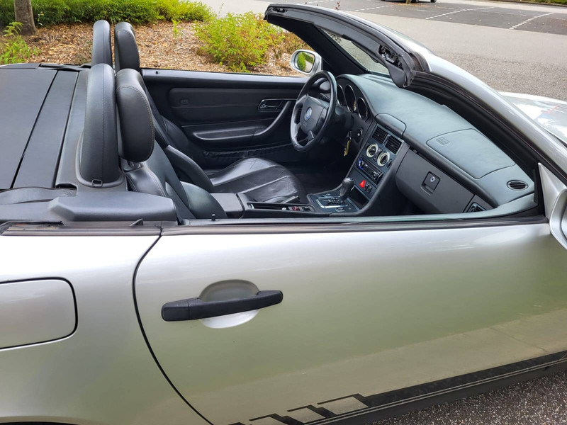 Mercedes-Benz SLK SLK200 Automatic - سيارة: صور 5 Mercedes-Benz SLK SLK200 Automatic - سيارة: صور 5