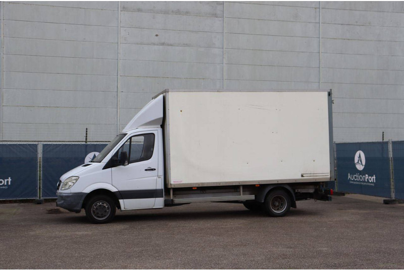 Mercedes-Benz Sprinter - الشاحنات الصغيرة صندوق مغلق: صور 1 Mercedes-Benz Sprinter - الشاحنات الصغيرة صندوق مغلق: صور 1