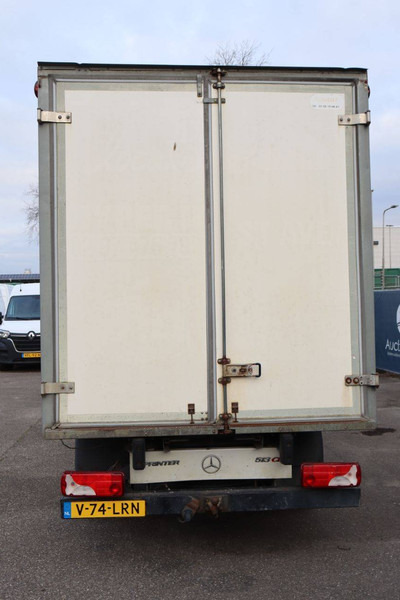 Mercedes-Benz Sprinter - الشاحنات الصغيرة صندوق مغلق: صور 5 Mercedes-Benz Sprinter - الشاحنات الصغيرة صندوق مغلق: صور 5