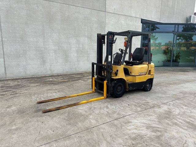 Mitsubishi FG15 - رافعة شوكية: صور 1 Mitsubishi FG15 - رافعة شوكية: صور 1