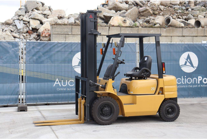 Mitsubishi FG20T - رافعة شوكية: صور 1 Mitsubishi FG20T - رافعة شوكية: صور 1