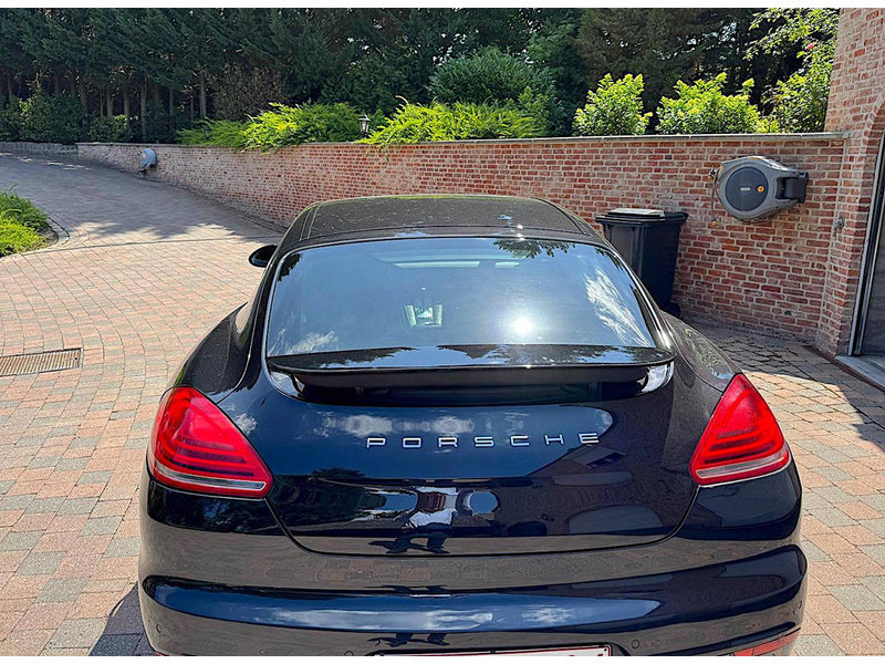 Porsche Panamera 3.0 V6 Diesel - سيدان: صور 2 Porsche Panamera 3.0 V6 Diesel - سيدان: صور 2