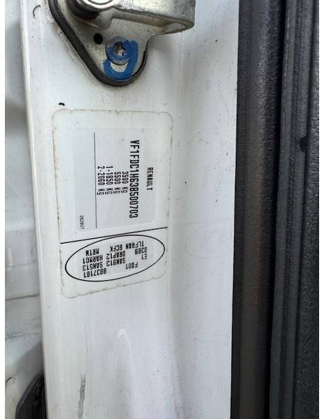 Renault Master 2.5DCI - مصاعد الازدهار محمولة على شاحنة: صور 4 Renault Master 2.5DCI - مصاعد الازدهار محمولة على شاحنة: صور 4