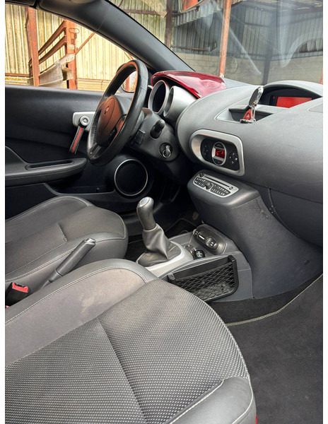 Renault Wind TCe - سيدان: صور 5 Renault Wind TCe - سيدان: صور 5