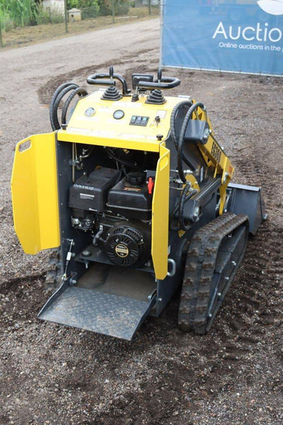 SKIDSTER EG360 - اللودر المجنزر: صور 5 SKIDSTER EG360 - اللودر المجنزر: صور 5