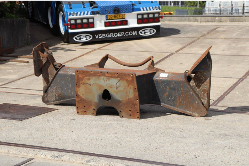 Scania R 580 LA6X2MNA - شوكات - معدات المناولة: صور 3 Scania R 580 LA6X2MNA - شوكات - معدات المناولة: صور 3