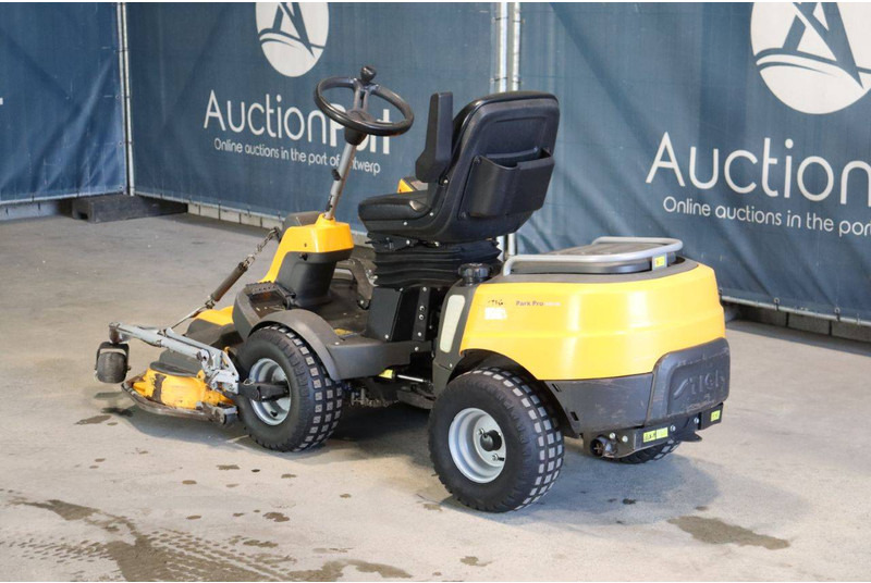 Stiga Park Pro 540 IX - جزازة المروج: صور 3 Stiga Park Pro 540 IX - جزازة المروج: صور 3