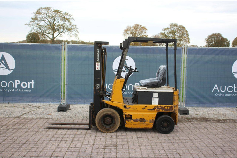 TCM - رافعة شوكية كهربائية: صور 2 TCM - رافعة شوكية كهربائية: صور 2