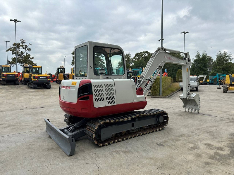 Takeuchi TB160C - حفارات زحافة: صور 4 Takeuchi TB160C - حفارات زحافة: صور 4