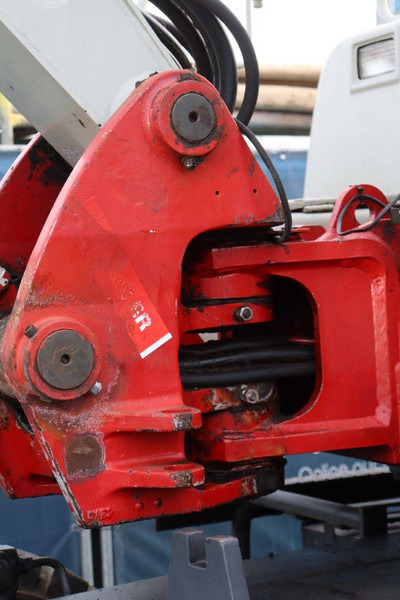 حفارة على عجلات Takeuchi TB175W: صور 15