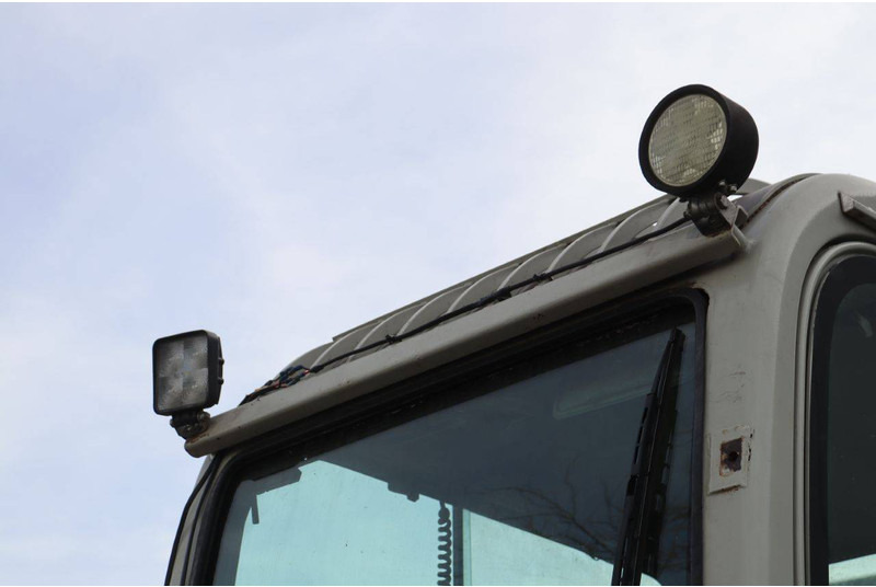 حفارة على عجلات Takeuchi TB175W: صور 17