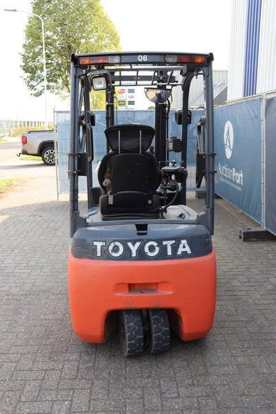 Toyota 8FBET16 - رافعة شوكية كهربائية: صور 5 Toyota 8FBET16 - رافعة شوكية كهربائية: صور 5