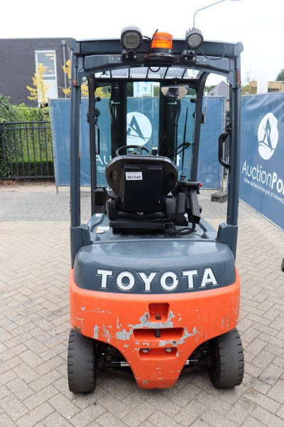 Toyota 8FBM20T - رافعة شوكية كهربائية: صور 5 Toyota 8FBM20T - رافعة شوكية كهربائية: صور 5