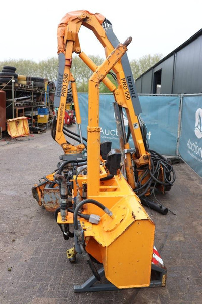 VANDAELE Pro 550 - ماكينات قطع الحشائش الغابات: صور 4 VANDAELE Pro 550 - ماكينات قطع الحشائش الغابات: صور 4