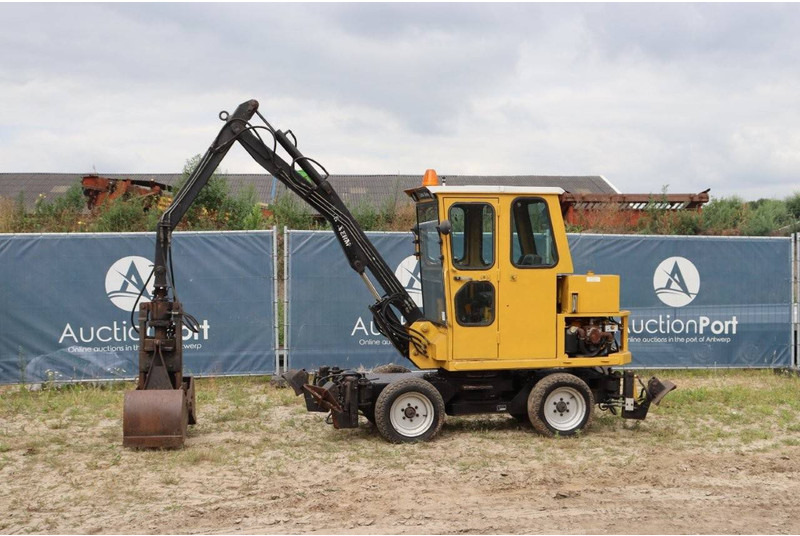 VERMEER ERM S 500 - حفارة على عجلات: صور 1 VERMEER ERM S 500 - حفارة على عجلات: صور 1