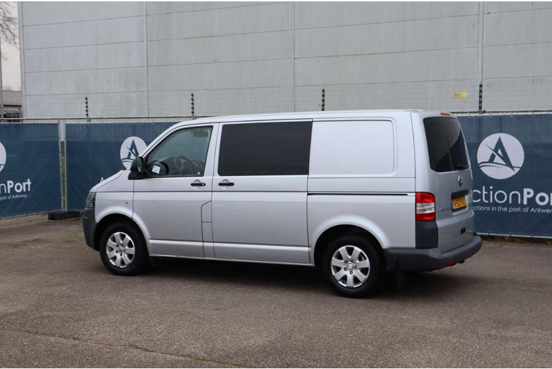 Volkswagen Transporter T5 - فان: صور 4 Volkswagen Transporter T5 - فان: صور 4
