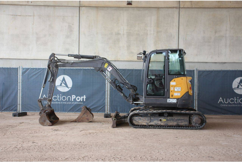 Volvo ECR50D - حفارات زحافة: صور 2 Volvo ECR50D - حفارات زحافة: صور 2