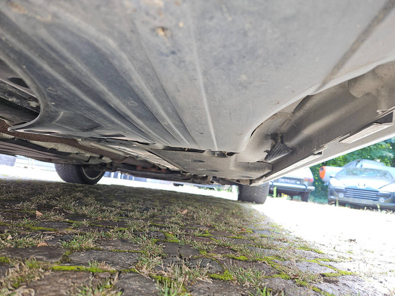 سيدان Volvo V60 D3: صور 11 سيدان Volvo V60 D3: صور 11