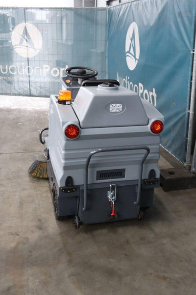 Westfield S1250 - سياره كنس شوارع: صور 4 Westfield S1250 - سياره كنس شوارع: صور 4