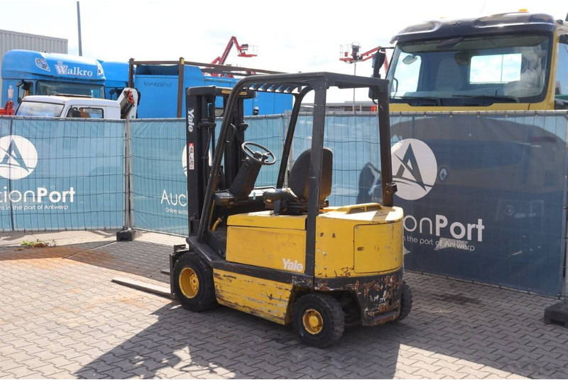 Yale ERP25ALF E2145 - رافعة شوكية كهربائية: صور 3 Yale ERP25ALF E2145 - رافعة شوكية كهربائية: صور 3
