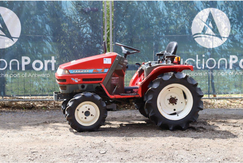 Yanmar Ke-4 - جرار: صور 1 Yanmar Ke-4 - جرار: صور 1