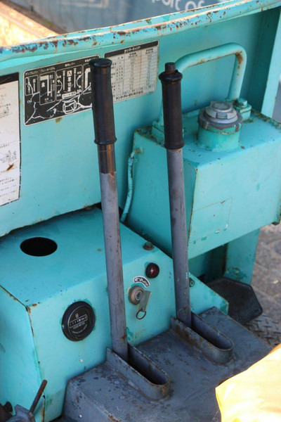 قلابة شاحنة Yanmar: صور 15