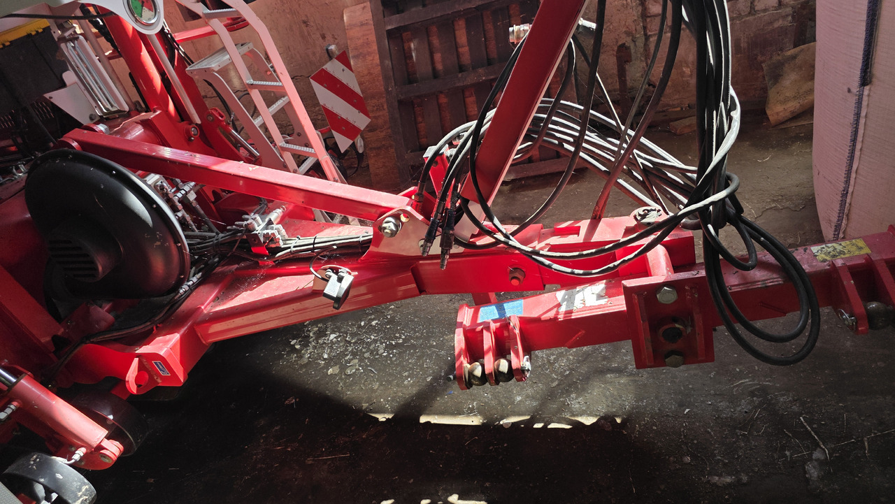 PÖTTINGER Terrasem C6 Artis - معدات بذار: صور 5 PÖTTINGER Terrasem C6 Artis - معدات بذار: صور 5