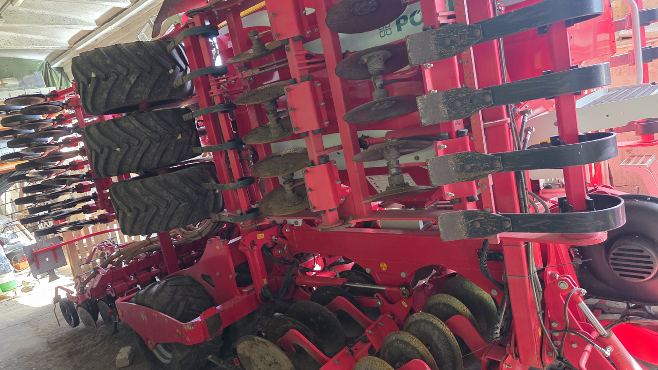 PÖTTINGER Terrasem C6 Artis - معدات بذار: صور 2 PÖTTINGER Terrasem C6 Artis - معدات بذار: صور 2