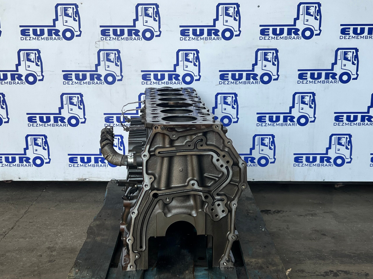 BLOC MOTOR FORD CARGO F-MAX FHR6 - المحرك - شاحنة: صور 4 BLOC MOTOR FORD CARGO F-MAX FHR6 - المحرك - شاحنة: صور 4