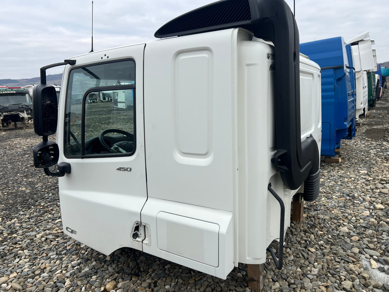 CABINA DAF CF SLEEPER L2H1 - الكبائن - شاحنة: صور 4 CABINA DAF CF SLEEPER L2H1 - الكبائن - شاحنة: صور 4