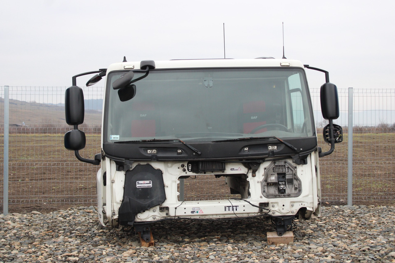 CABINA DAF CF SLEEPER L2H1 - الكبائن - شاحنة: صور 1 CABINA DAF CF SLEEPER L2H1 - الكبائن - شاحنة: صور 1