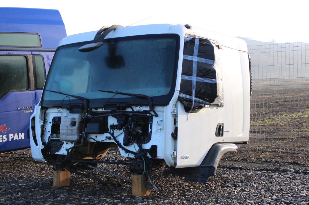 CABINA RENAULT PREMIUM SLEEPER CAB L2H1 - الكبائن - شاحنة: صور 2 CABINA RENAULT PREMIUM SLEEPER CAB L2H1 - الكبائن - شاحنة: صور 2