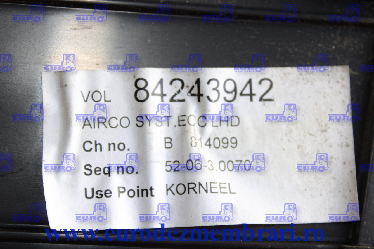 CARCASA SISTEM CLIMATIZARE VOLVO FH4 84243942 - جزء تكييف الهواء - شاحنة: صور 3 CARCASA SISTEM CLIMATIZARE VOLVO FH4 84243942 - جزء تكييف الهواء - شاحنة: صور 3