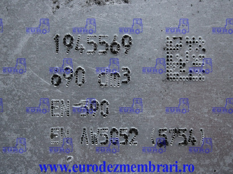 REZERVOR COMBUSTIBIL DAF XF106 690l L=198 CM l=68 CM H=63 CM 1945569 - خزان وقود - شاحنة: صور 3 REZERVOR COMBUSTIBIL DAF XF106 690l L=198 CM l=68 CM H=63 CM 1945569 - خزان وقود - شاحنة: صور 3