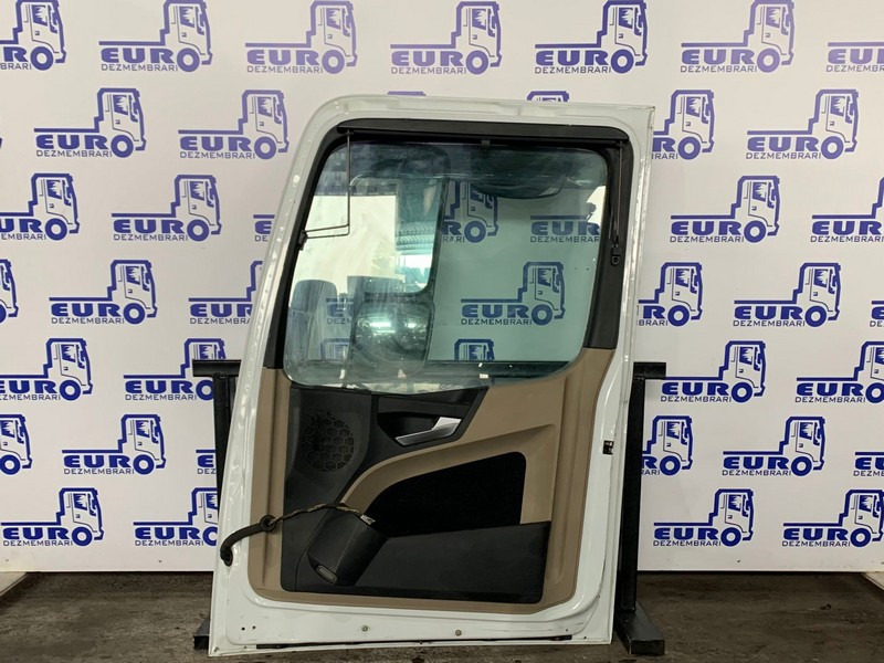 USA DREAPTA MERCEDES ACTROS MP4 - باب و قطع الغيار - شاحنة: صور 2 USA DREAPTA MERCEDES ACTROS MP4 - باب و قطع الغيار - شاحنة: صور 2