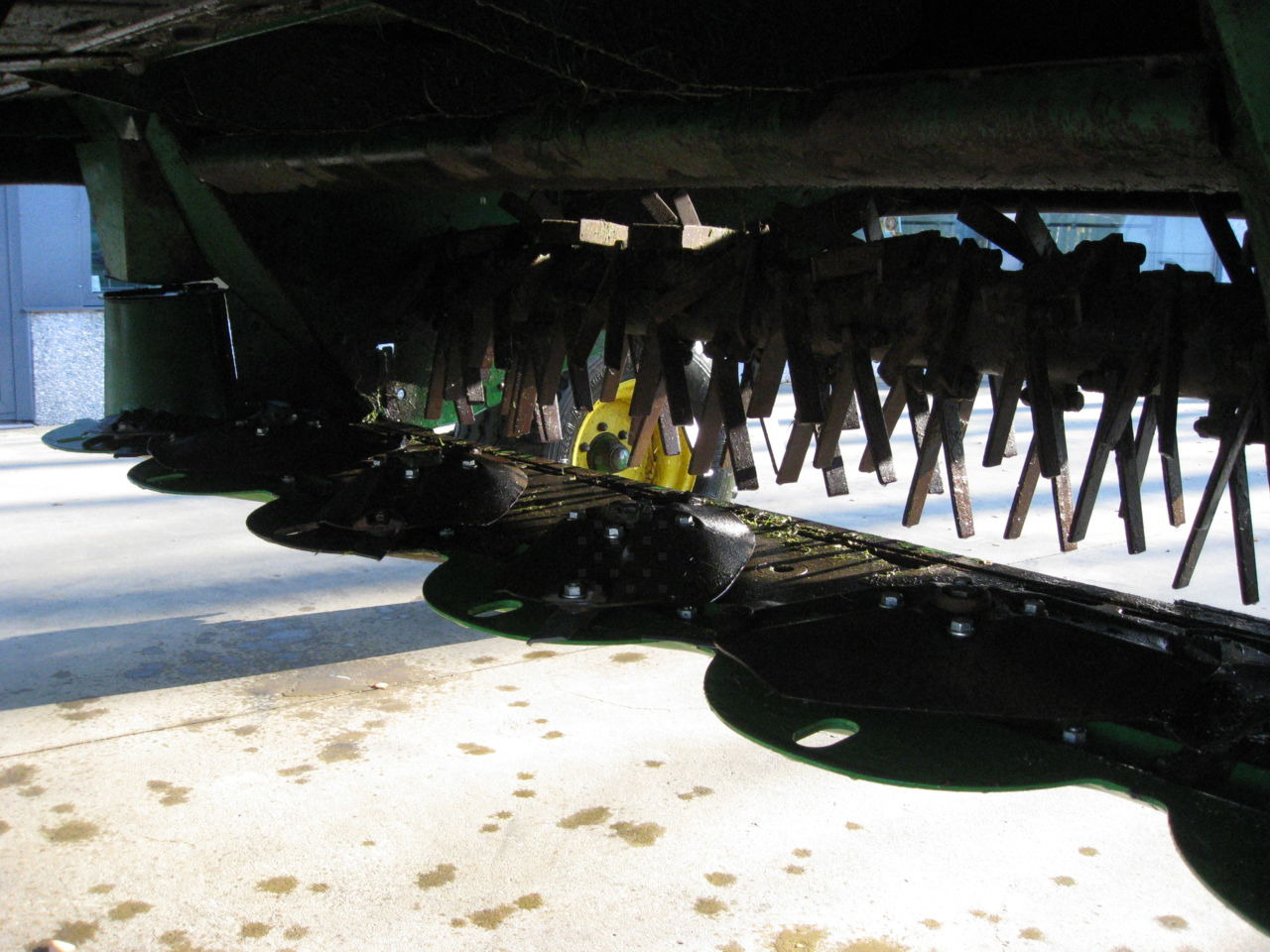 John Deere 530 - جزازة: صور 3 John Deere 530 - جزازة: صور 3