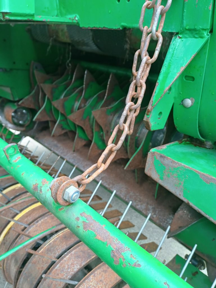 John Deere 592 ROTOFLOW - مكبس القش الدائري: صور 3 John Deere 592 ROTOFLOW - مكبس القش الدائري: صور 3
