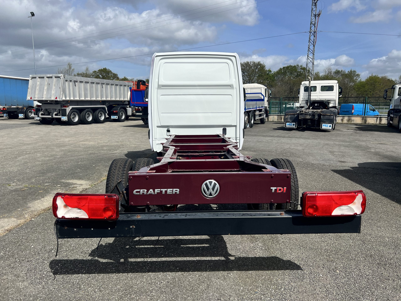 VOLKSWAGEN EN CHASIS - الشاحنات الصغيرة: صور 4 VOLKSWAGEN EN CHASIS - الشاحنات الصغيرة: صور 4