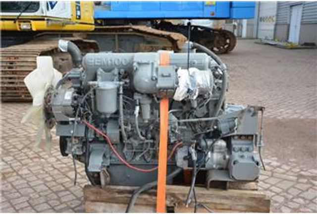 Hino EM100 engine complete - المحرك - آلات البناء: صور 1 Hino EM100 engine complete - المحرك - آلات البناء: صور 1