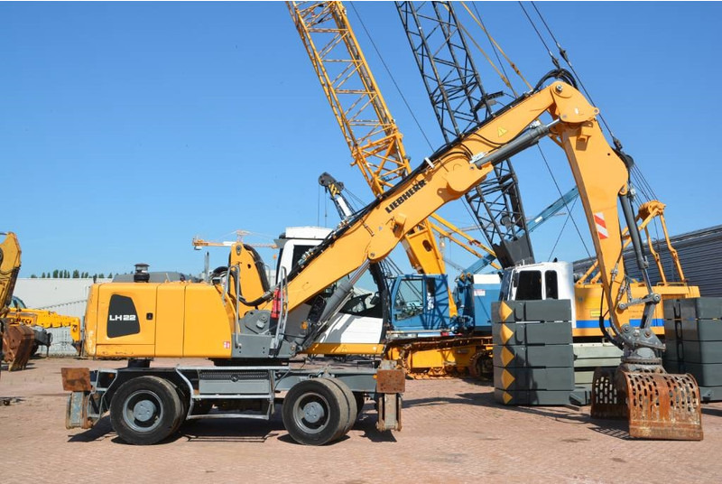 Liebherr LH 22 M - حفارة النقل والشحن: صور 4 Liebherr LH 22 M - حفارة النقل والشحن: صور 4
