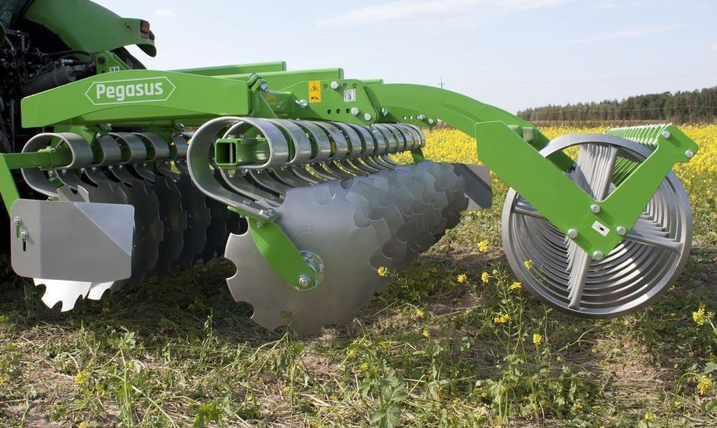 BOMET Brony talerzowe 3m / Kurzscheibeneggen/ Compact disc harrows/ Навесные дисковые компактные бороны - قرص مسلفة: صور 2 BOMET Brony talerzowe 3m / Kurzscheibeneggen/ Compact disc harrows/ Навесные дисковые компактные бороны - قرص مسلفة: صور 2