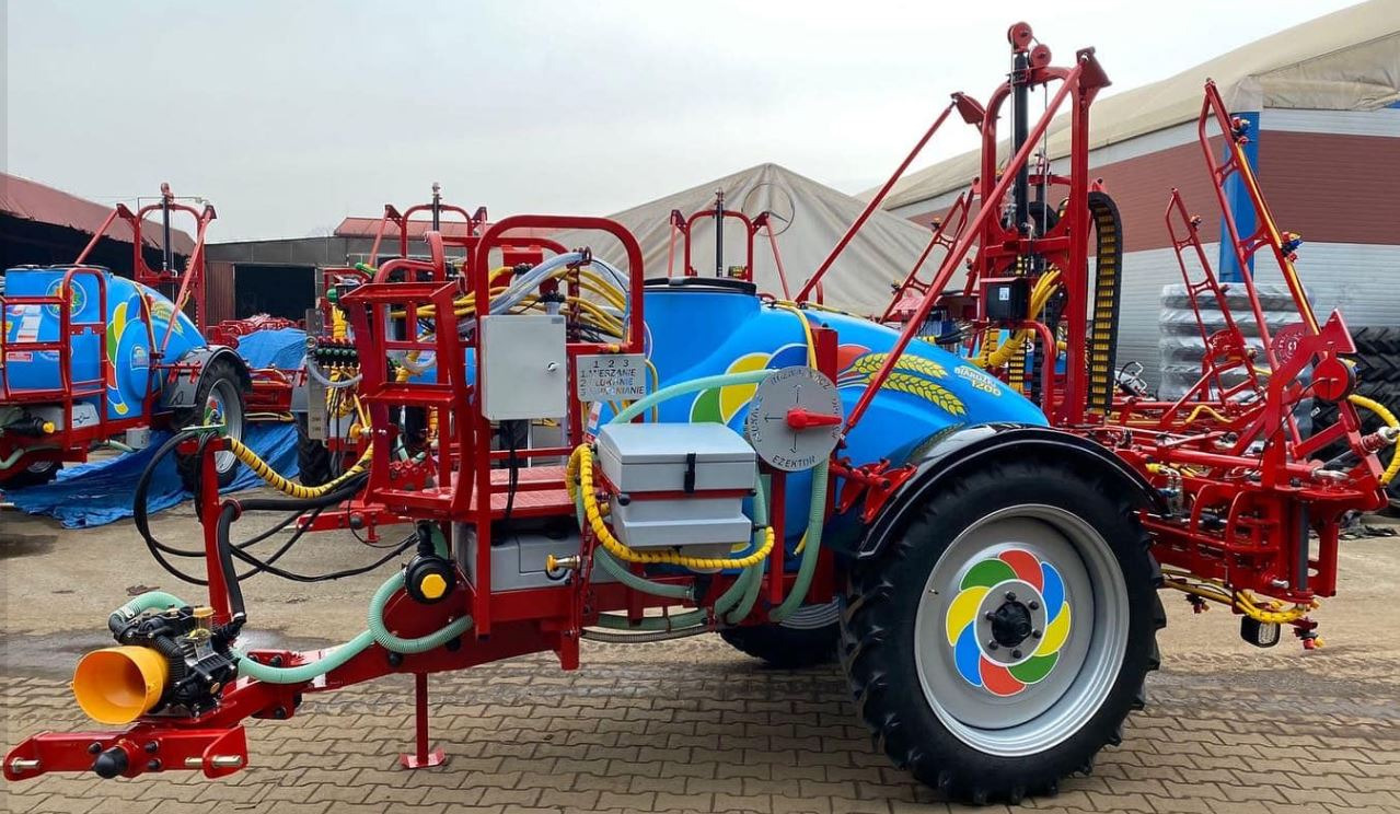 Biardzki Opryskiwacz przyczepiany 1200l/18 / Anhängespritze 1200 l / 18/ Trailed sprayer 1200 /18 / l/ Прицепной опрыскиватель 1200/18 - آلة الرش المقطورة: صور 2 Biardzki Opryskiwacz przyczepiany 1200l/18 / Anhängespritze 1200 l / 18/ Trailed sprayer 1200 /18 / l/ Прицепной опрыскиватель 1200/18 - آلة الرش المقطورة: صور 2